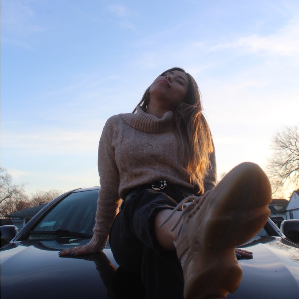 Meet your Posher, Alejandra